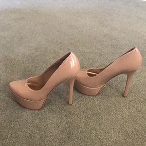 Jessica Simpson Size 8 Nude Platform Pump